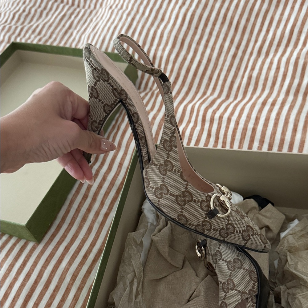 Gucci Patterned Beige Heels